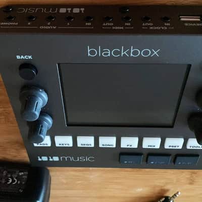 1010music Blackbox Compact Sampling Studio / Sampler Sequencer Synth Mint Condition including SD Card image 8