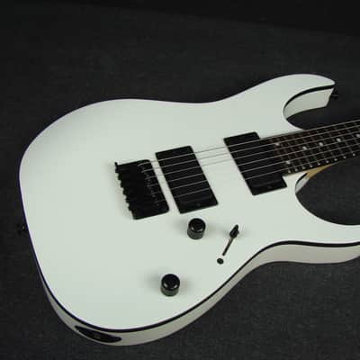 Ibanez RG2EX2 RG Series Electric Guitar White image 3