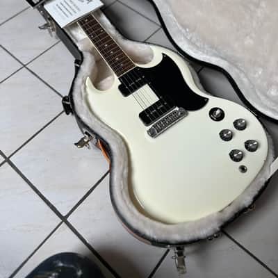 GIBSON PETE TOWNSHEND SIGNATURE SG (2000) electric guitars