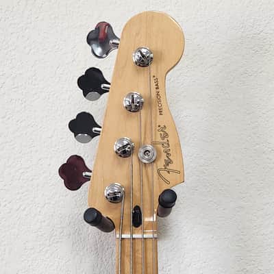 Fender Player Precision Bass with Maple Fretboard 2018 - 2024 - 3-Color Sunburst image 3