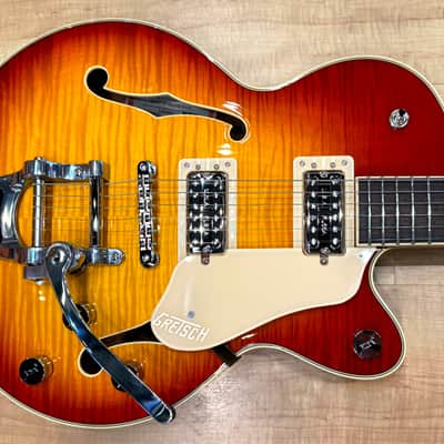 Gretsch G6659T Players Edition Fab Gear Broadkaster Jr. Center Block Flametop with Bigsby Electric Guitar 2025 - Cherry Sunburst image 4