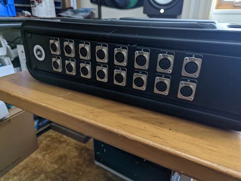 CBI 16 Channel XLR Splitter The Ear Splitter (6 ft/25ft) in Gator Case image 1