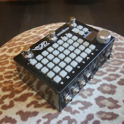 Empress Zoia Compact Grid Controller 2010s - Black image 3