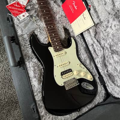 Fender American Professional Stratocaster HSS Shawbucker with Rosewood Fretboard 2017 - 2019 - Black