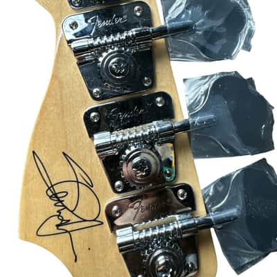 Fender Steve Harris Sign. P-Bass. Olympic White w/ Maple * IN STOCK* image 7