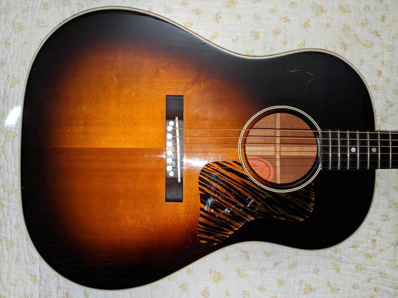 Gibson Standard J-35