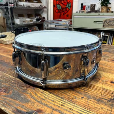 Slingerland 5x14" 8-Lug Chrome Over Steel Snare Drum image 10