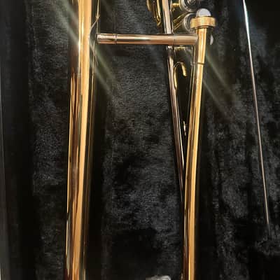 Yamaha YSL-354V Valve Trombone with mouthpiece - Excellent Condition image 8