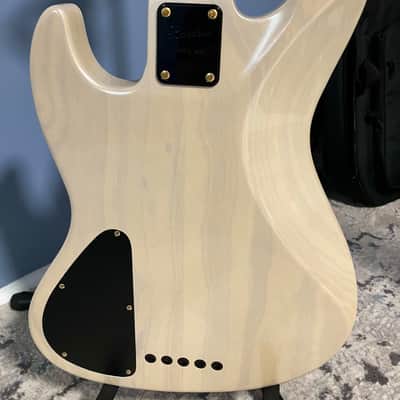Bacchus Woodline 517 5 String Bass image 6