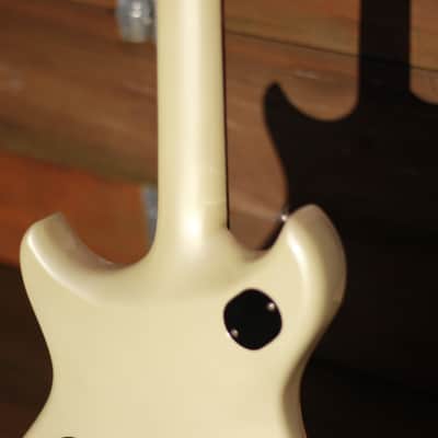 Westone Thunder II - Pearl White image 13