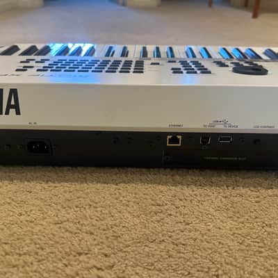 Yamaha Motif XF7 2014 - White image 4