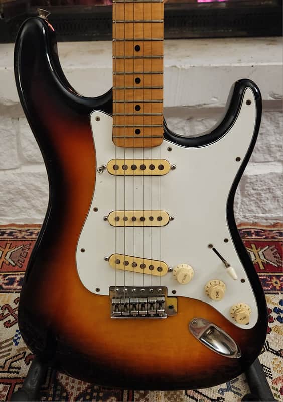 El Degas Stratocaster Sunburst w/ period DiMarzios 1971-76 Hoshino Gakki Japan - Very Good