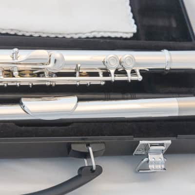 Yamaha YFL-261 Silver-plated Open-Hole Standard Flute *Cleaned & Serviced image 9