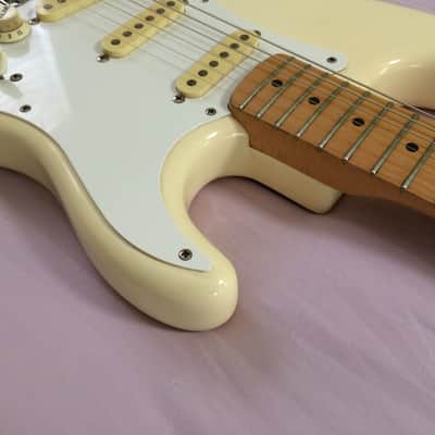 Fender '57 ST-357 Stratocaster MIJ 1987 Antique White image 9
