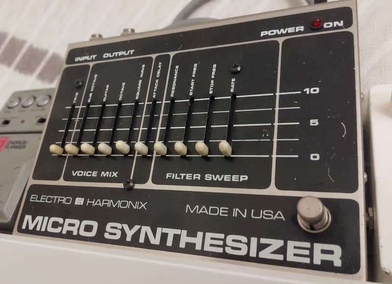 Electro-Harmonix Micro Synthesizer