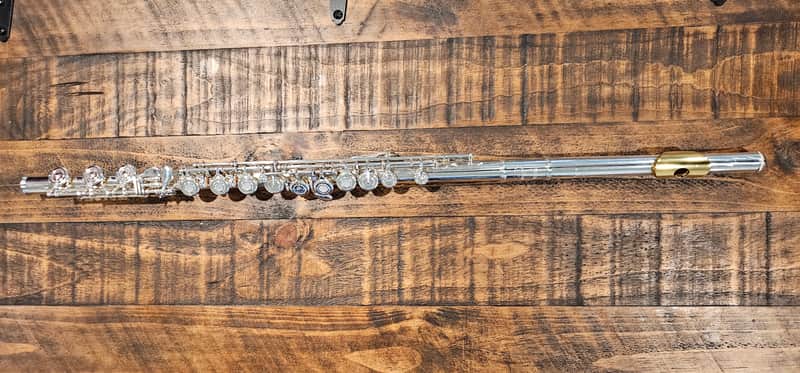 Yamaha YFL-372 Intermediate Flute with C-Footjoint 2010s - Silver-Plated, Open hole with removable plugs, gold plated silverhead 925 mouthpiece image 1