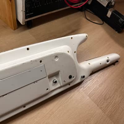 Roland AX-7 45-Key Keytar MIDI Controller 2002 - 2006 - White image 9