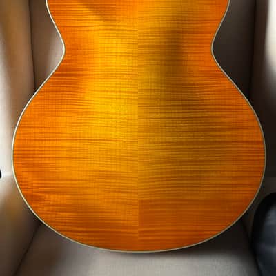 Kiso Ribbecke Archtop 17" image 4