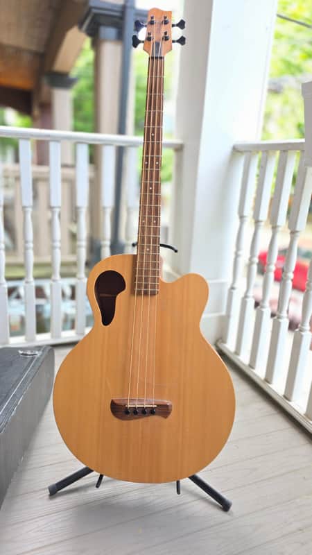 Tacoma Tacoma Thunderchief CB10C Acoustic-Electric Bass w/ Original Case image 1