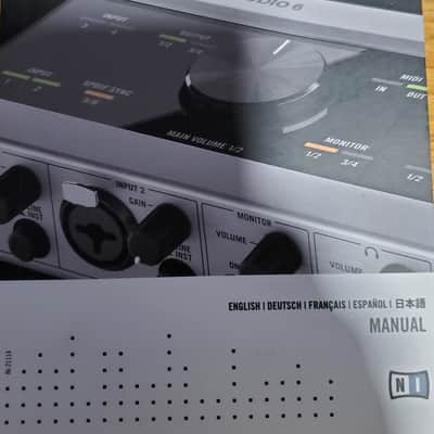 Native Instruments Komplete Audio 6 USB Audio Interface - Black/Silver - Licenses and Extras Included image 7