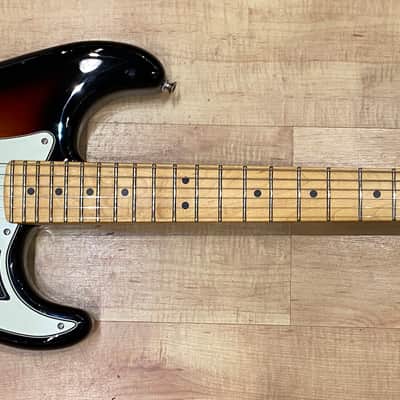 Fender Player Plus Stratocaster 2021 3-Color Sunburst image 4