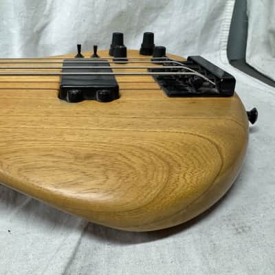 Tobias USA Growler IV 4-string Bass with Gig Bag image 19