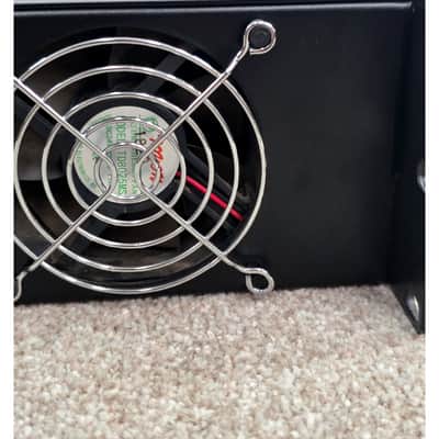 Behringer KM1700 - Power Amplifier - Good image 8