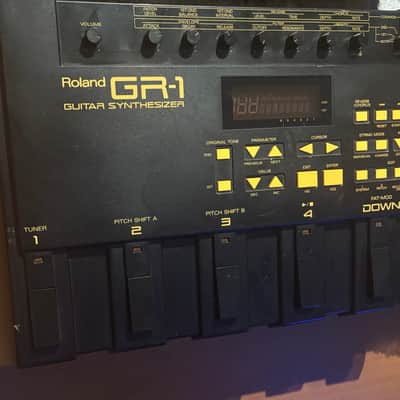 Roland GR-1 Guitar Synthesizer - Black . Not Tested selling for parts. image 4