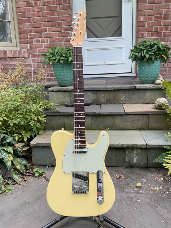 Fender American Standard Telecaster with Rosewood Fretboard 1988 - 1996 - Vintage White image 1
