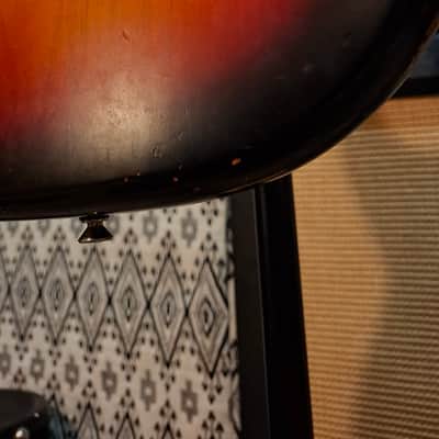 Fender Highway One Stratocaster with Rosewood Fretboard 2010 - 3-Color Sunburst image 11