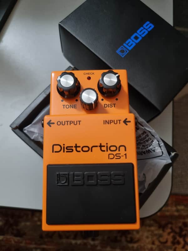 Boss DS-1 Distortion