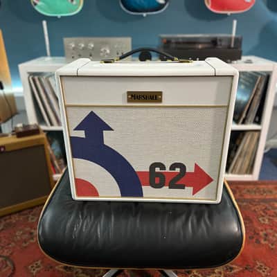 Marshall Studio Vintage SV20C "MK II" 20-Watt 1x10" Guitar Combo 2022 - White with Target Grille image 3
