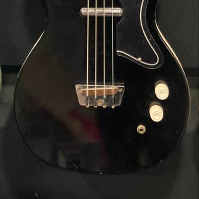 Silvertone 1444 early 60's Bass  - Black image 1