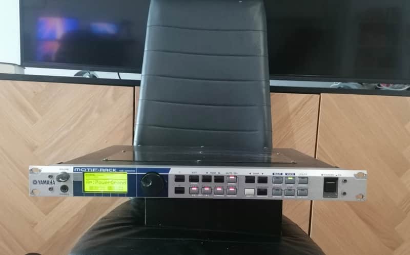 Yamaha Motif Rack Tone Generator 2000s - Gray Bild 1