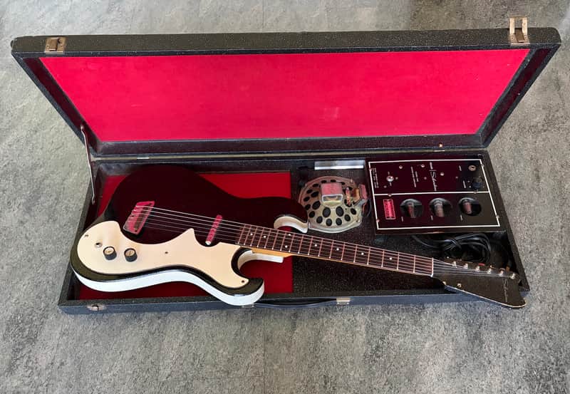 Vintage 1960s Silvertone 1448 Amp-In-Case Guitar – Original Tube Amp Complete Set Fully Working 1448 With Case Amp Black image 1