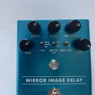 Fender Mirror Image Delay Digital Analog Tape Echo Guitar Effect Pedal + Box image 3