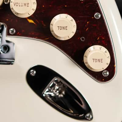 Fender American Professional II Stratocaster Electric Guitar - Olympic White with Hardshell Case image 10