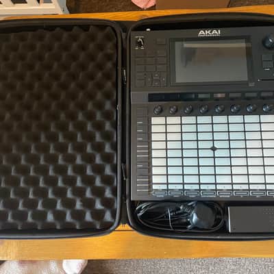 Akai Force Standalone Music Production / DJ Performance System 2019 - Black with UDG Hard case. image 2