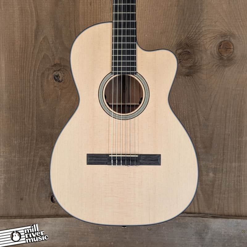 Martin 000C12-16E Nylon – E1 Electronics – Original Soft Case – Used Excellent