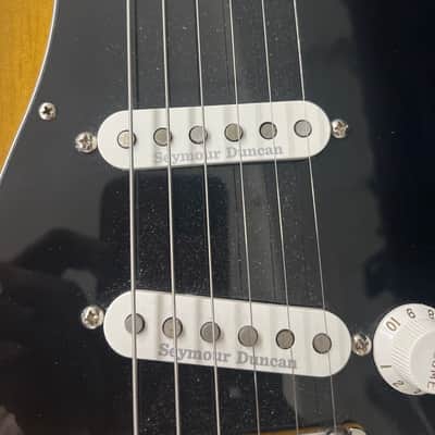 Fender American Deluxe Stratocaster 2005 - Sun Burst image 2
