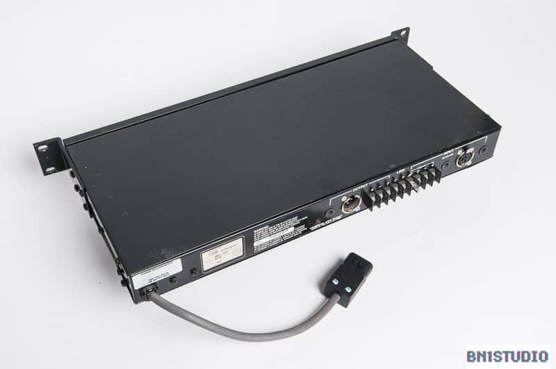 UREI / JBL 7110 Compressor / Limiter | Reverb Canada