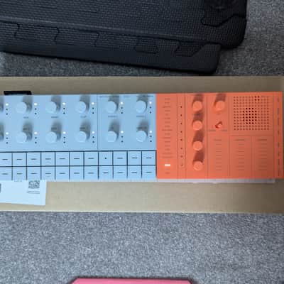 Yamaha Seqtrak Mobile Music Ideastation 2024 - Present - Grey / Orange image 1