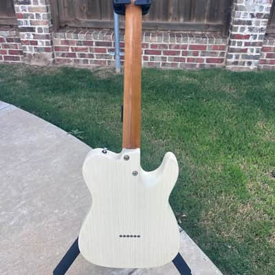 Tom Anderson  T Icon 2023 - Mary Kaye White “Vince Gill Blackgaurd” image 4