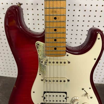 Fender Stratocaster MIJ 1992-1993 - Red Made in Japan Original Contour Body w/Synchronized Tremolo image 7