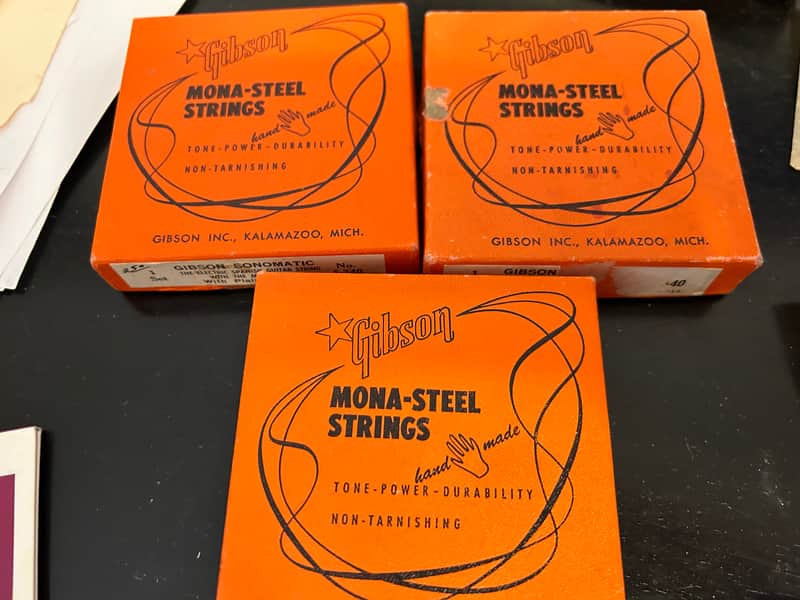 Gibson Sonomatic string boxes (3) 1950s empty +6 asst. strings Case Candy image 1