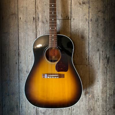 1998 Gibson J45 Buddy Holly LTD Edition & Hard shell case image 2