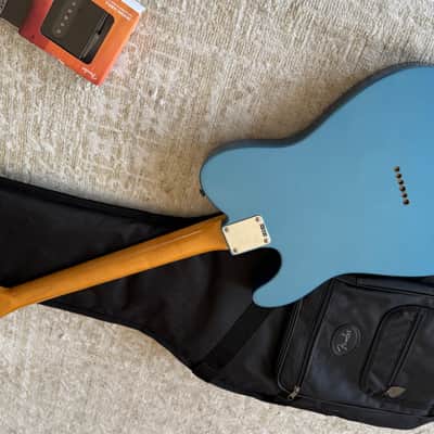 Fender Vintera Road Worn limited 60’ Telecaster - Lake placid blue image 8