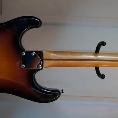 Cool Z Fujigen ZST-M10R Strat 3 Tone SB 24.75" Scale V. Good image 5