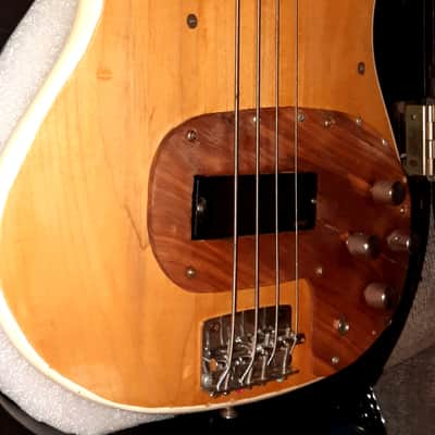 LOCAL PICKUP ONLY VEGAS>Peavey Patriot bass guitar 1986 - white, with factory yellow wood, and player modified with natural wood, NEEDS ELECTRONIC CONNECTION image 3