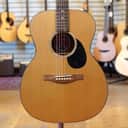 Eastman PCH1-OM Sitka Spruce/Sapele Acoustic w/Padded Gig Bag
